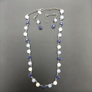 Earrings and necklace set